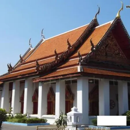 Ls 1 Lasalle House,Bts,Suvarnabhumi ,Mega Bangna