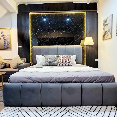 Ls 1 Lasalle House,Bts,Suvarnabhumi ,Mega Bangna Hotel