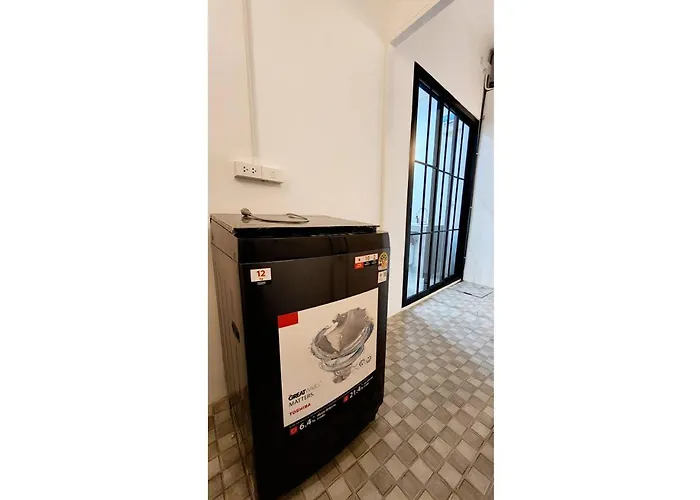 Guest house Ls 1 Lasalle House,bts,suvarnabhumi ,mega Bangna
