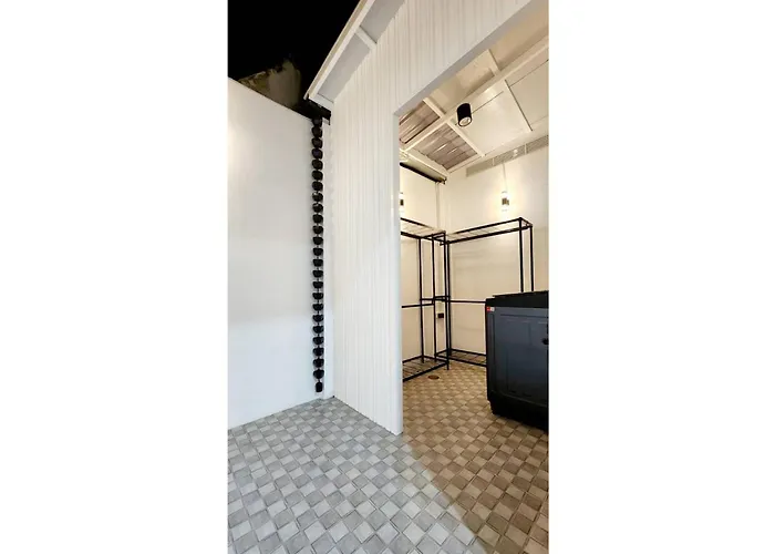 Guest house Ls 1 Lasalle House,bts,suvarnabhumi ,mega Bangna *