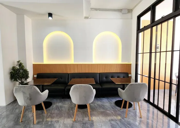 Guest house Ls 1 Lasalle House,bts,suvarnabhumi ,mega Bangna