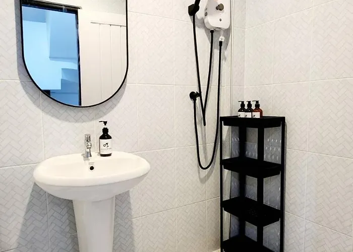 Guest house Ls 1 Lasalle House,bts,suvarnabhumi ,mega Bangna Bangkok