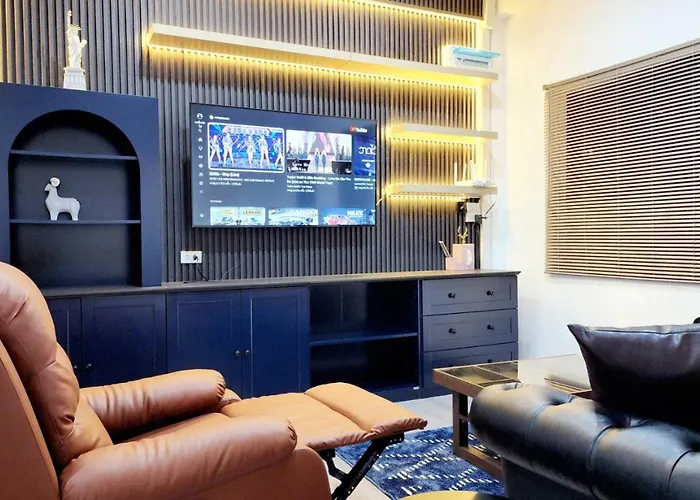 Guest house Ls 1 Lasalle House,bts,suvarnabhumi ,mega Bangna *